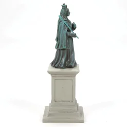 Department 56 A Monument For Her Majesty Clearance
